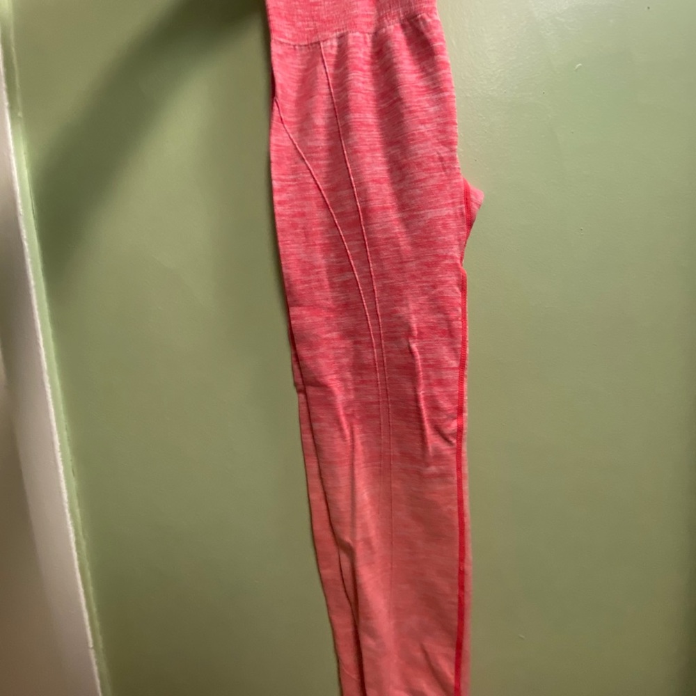 Pink gradient leggings